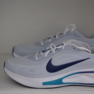 Nike | Shoes | Nike Lunar Vapor Trainer Tb 52427831 Cream  display picture 2